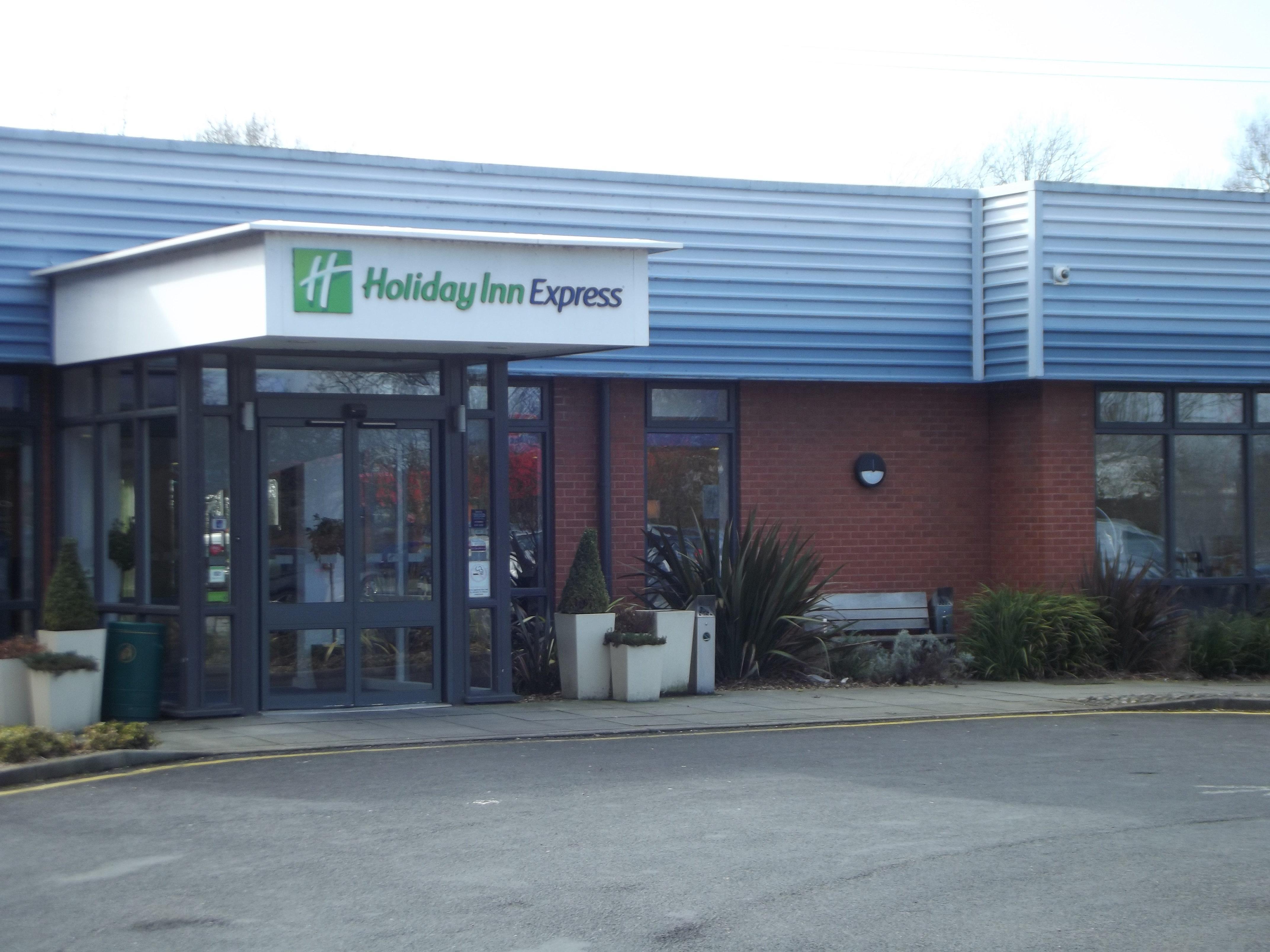 Holiday Inn Express Preston South By Ihg Екстериор снимка