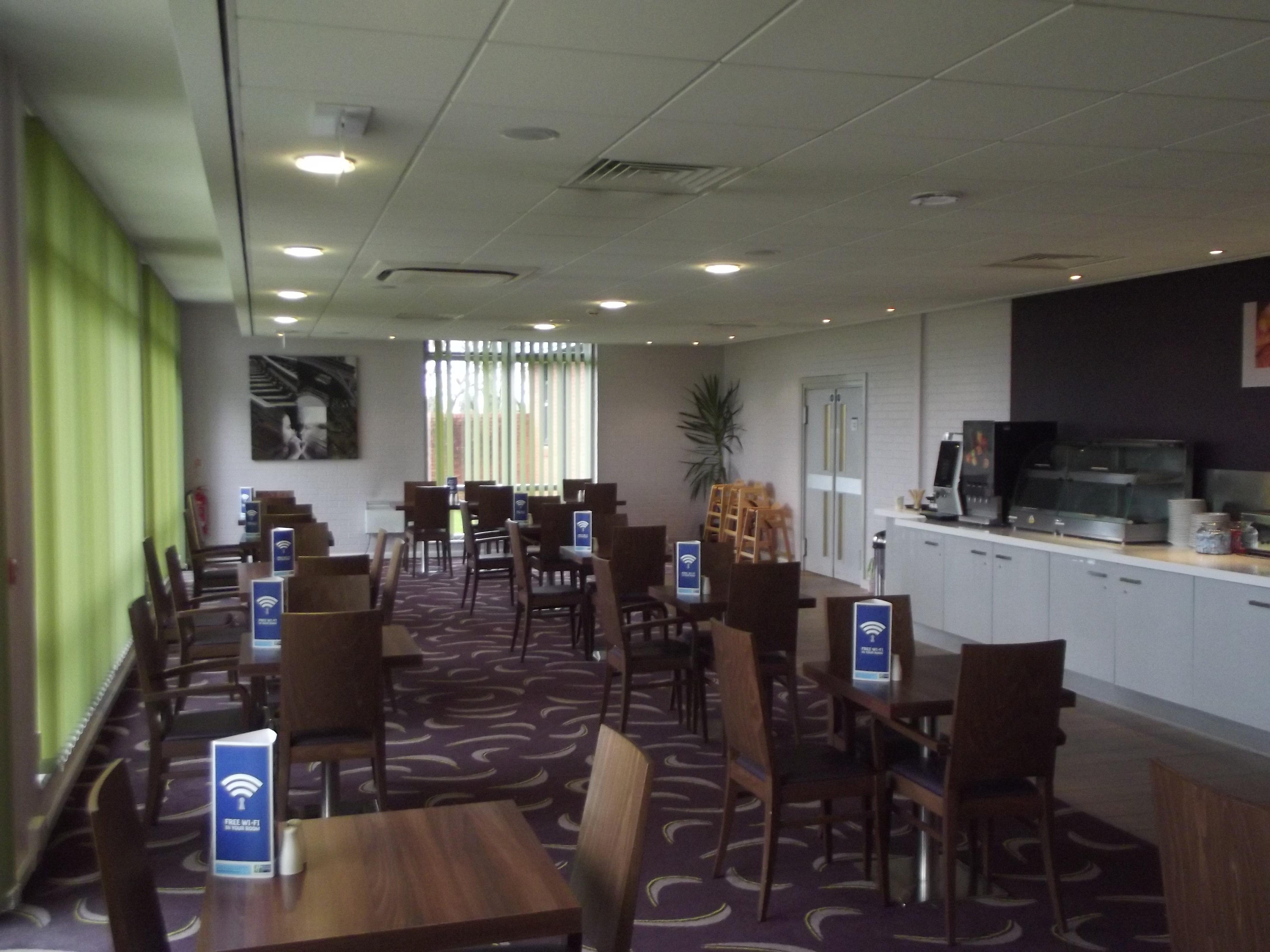 Holiday Inn Express Preston South By Ihg Екстериор снимка