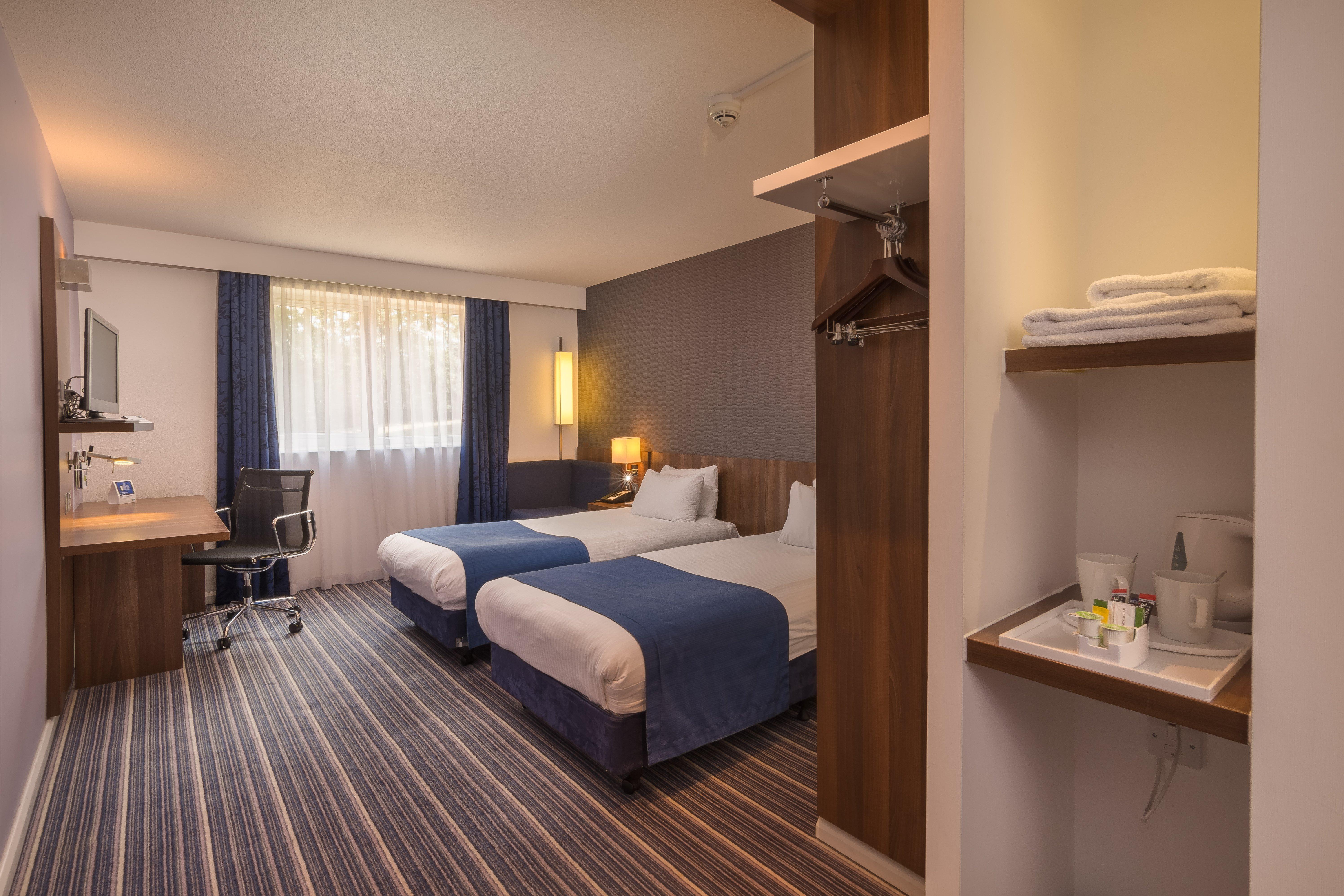 Holiday Inn Express Preston South By Ihg Екстериор снимка