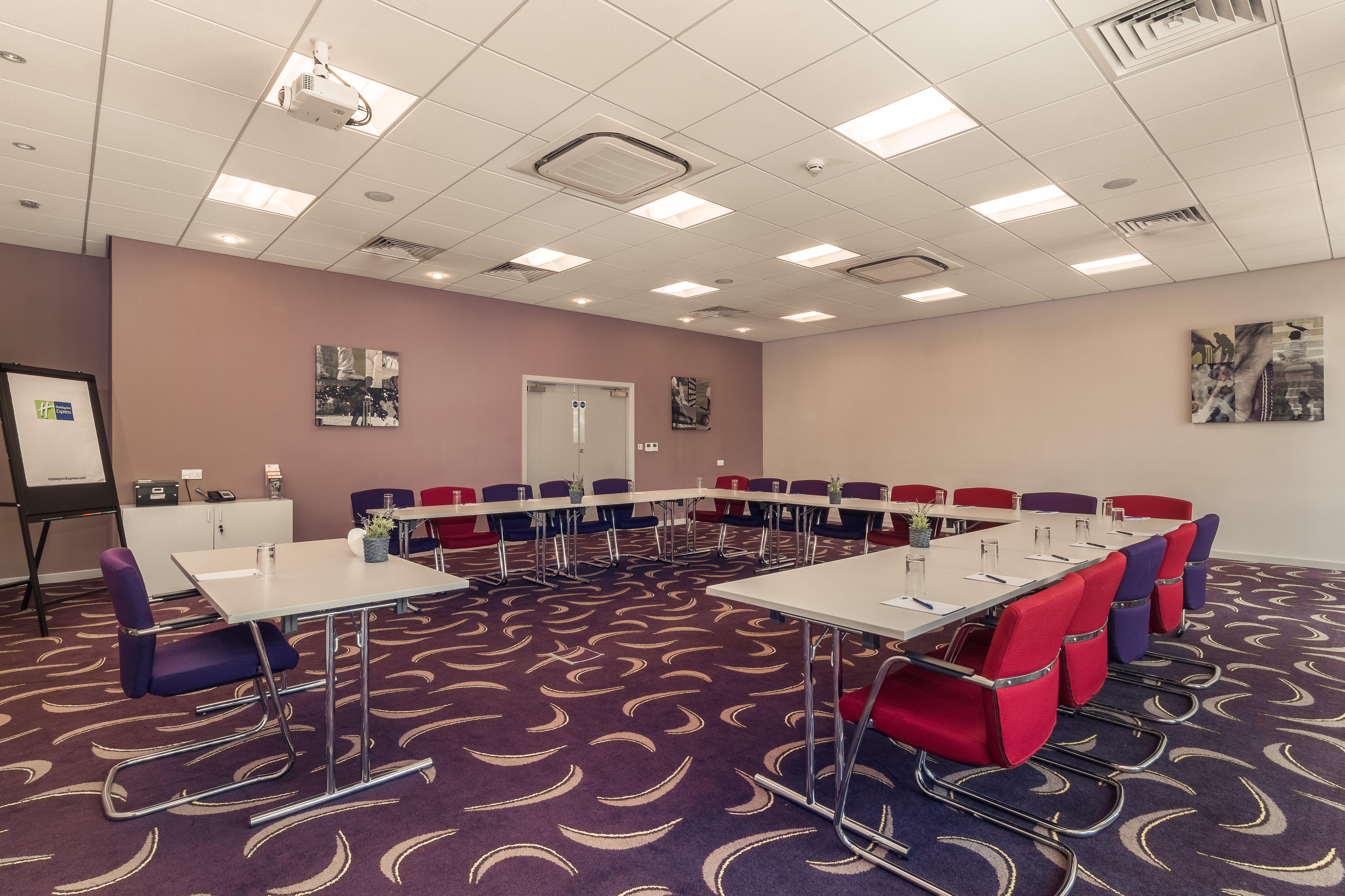 Holiday Inn Express Preston South By Ihg Екстериор снимка