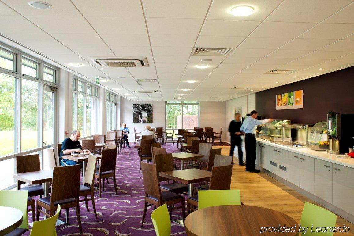 Holiday Inn Express Preston South By Ihg Екстериор снимка