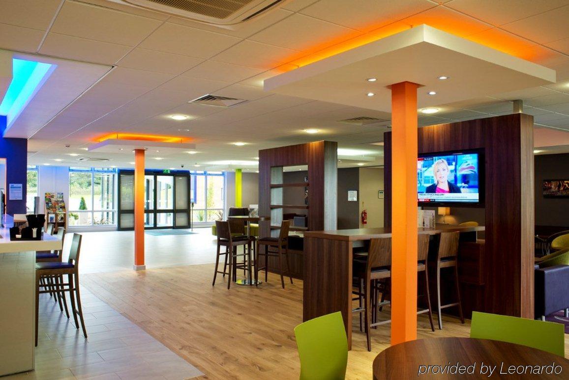 Holiday Inn Express Preston South By Ihg Екстериор снимка